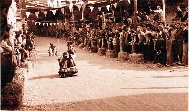 20841920444_981903e933_z